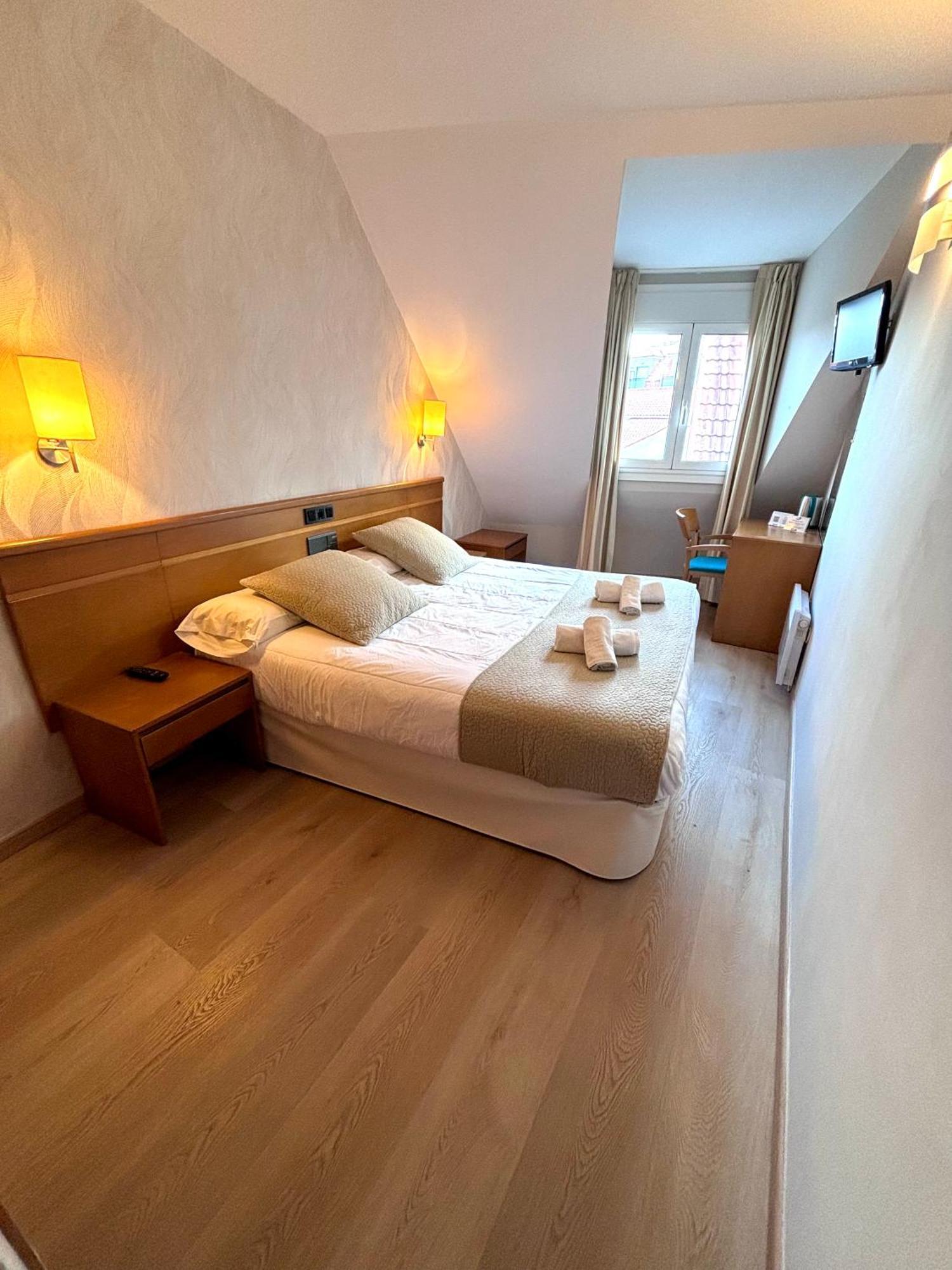 Hotel Atalaya I Portonovo Eksteriør bilde